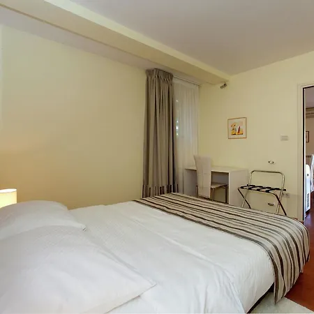 Modern In Croatia With Swimming Pool Poreč